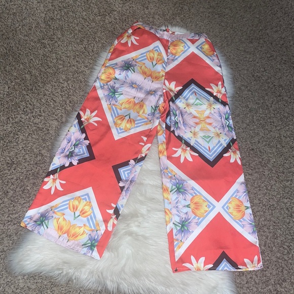 Song of Style for Revolve Greer Ankle Pants - Picture 2 of 7